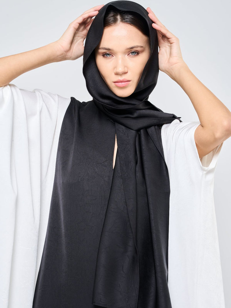 ARABELLA KAFTAN - BLACK & WHITE