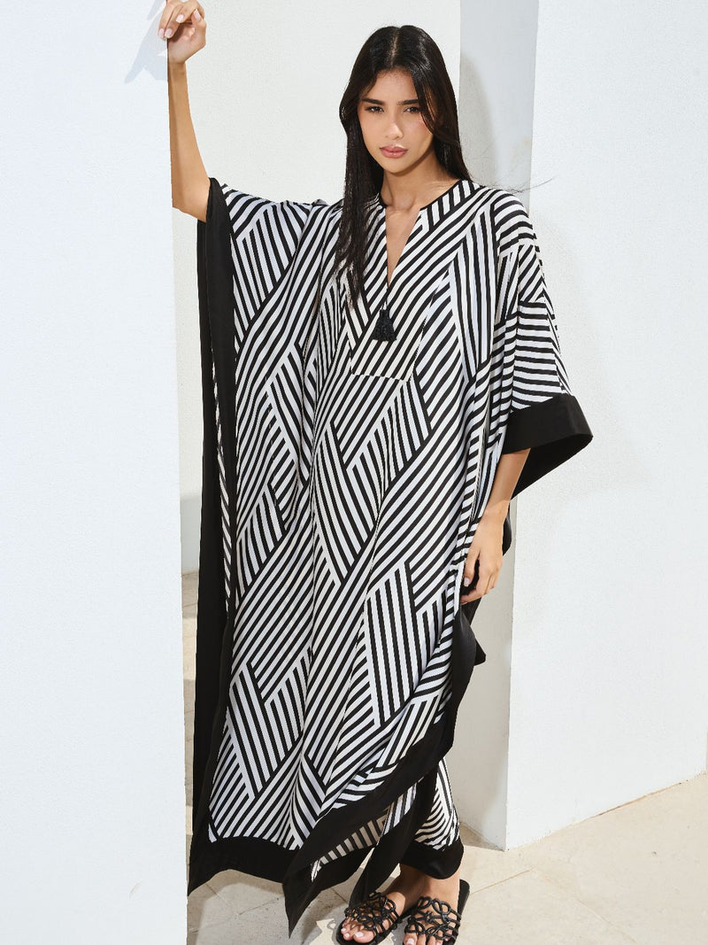 MAYA KAFTAN  - BLACK & WHITE