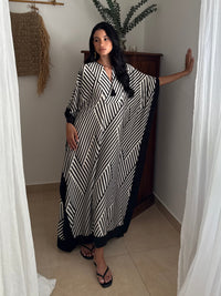 MAYA KAFTAN  - BLACK & WHITE